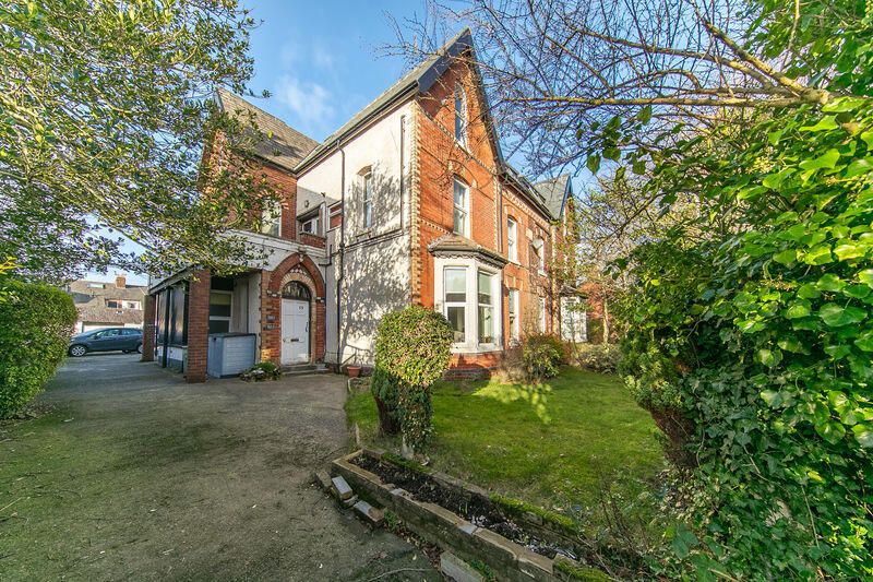 Flat No, 5, 53, Breck Road, Poulton-le-Fylde, Lancs FY6 7AQ