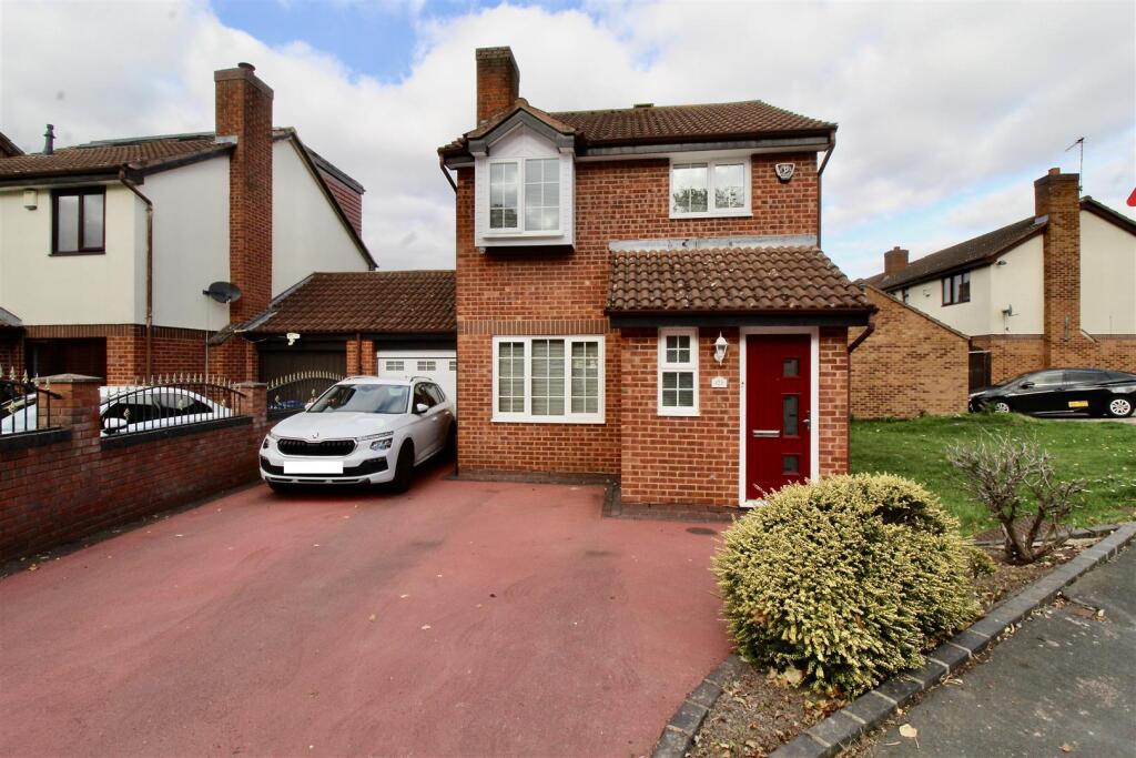 Front Garden/Driveway