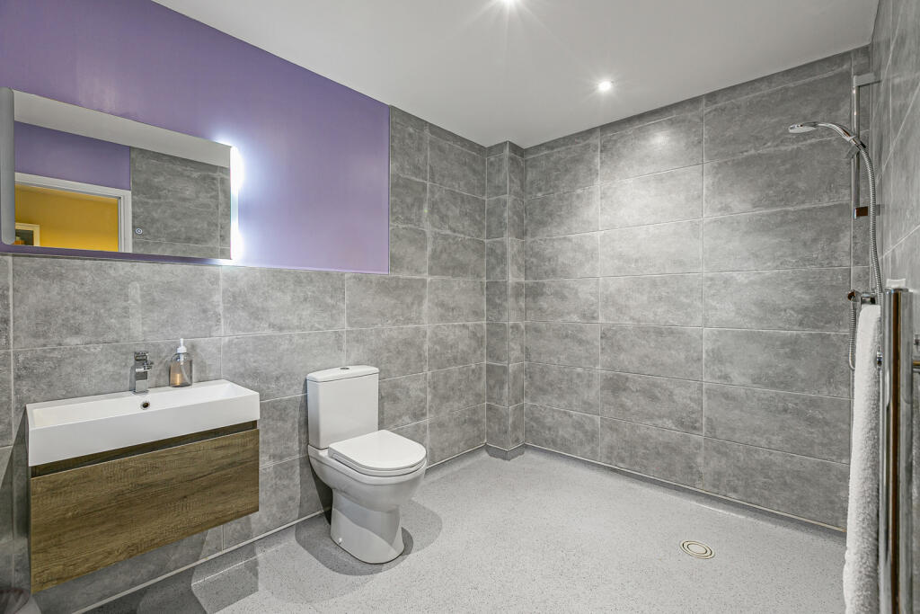 Ensuite