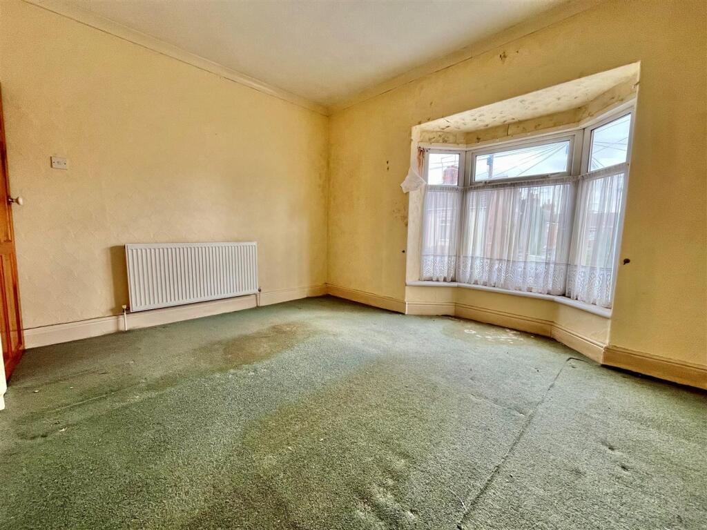 Bedroom One.jpg
