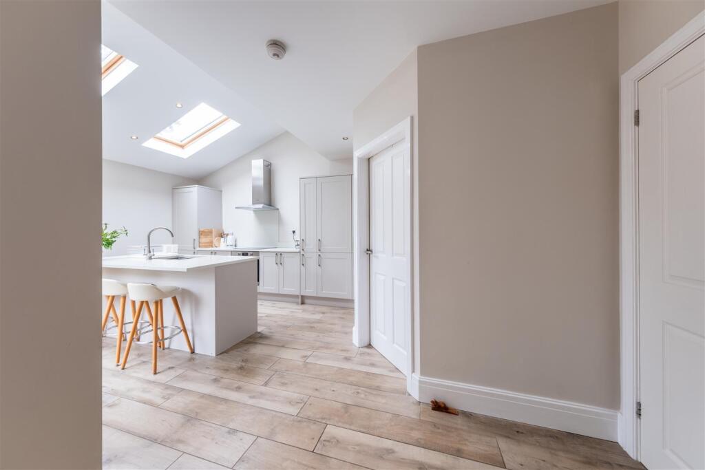 36 The Ridgeway-014.jpg