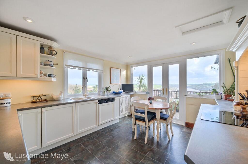 Drake Road, Salcombe