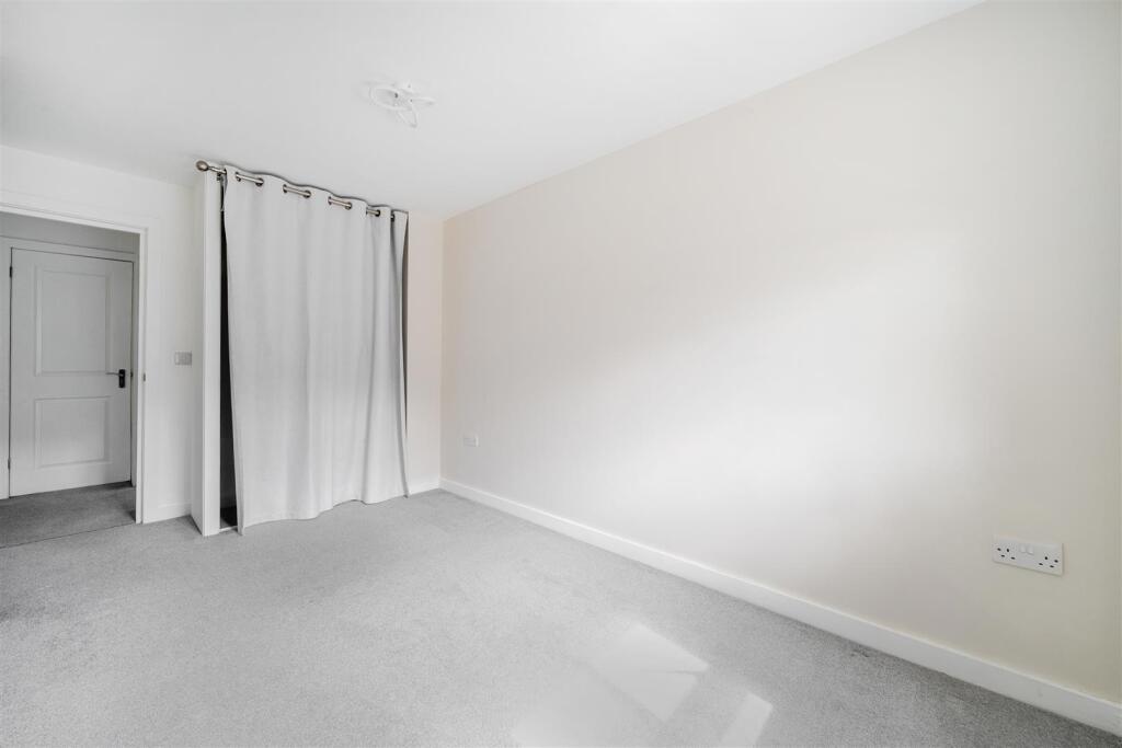 Bedroom.jpg