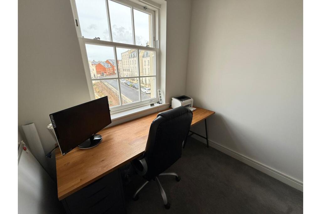 Bedroom Five / Study