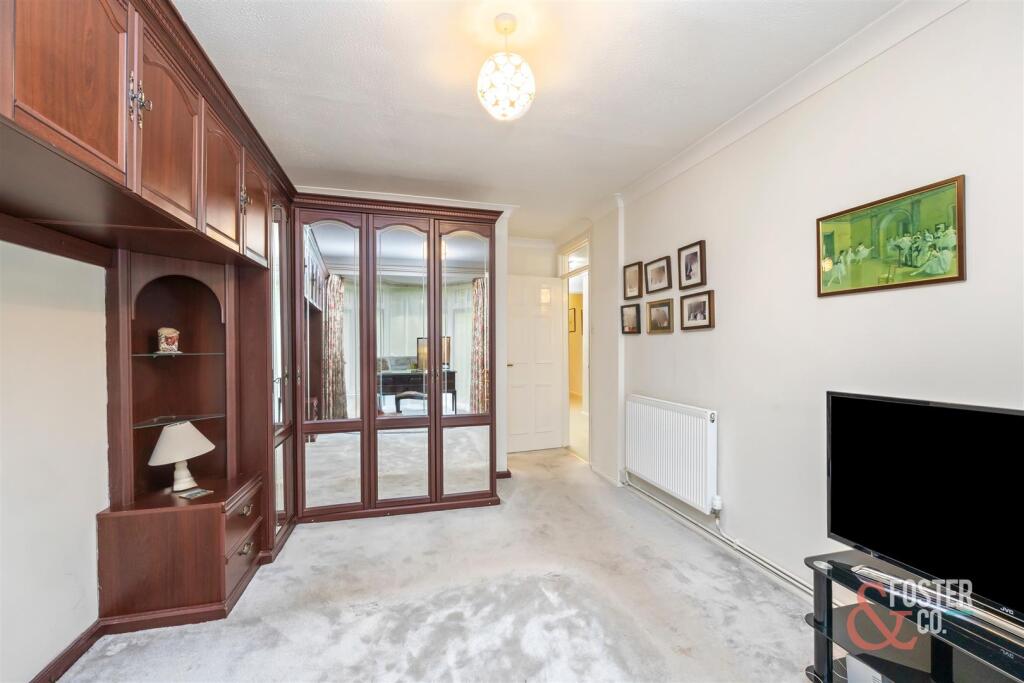 Varndean Drive, Monterey Court, 4-001.JPG