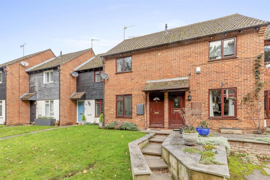 17 Portway Drive, HP12 4AU-2.jpg