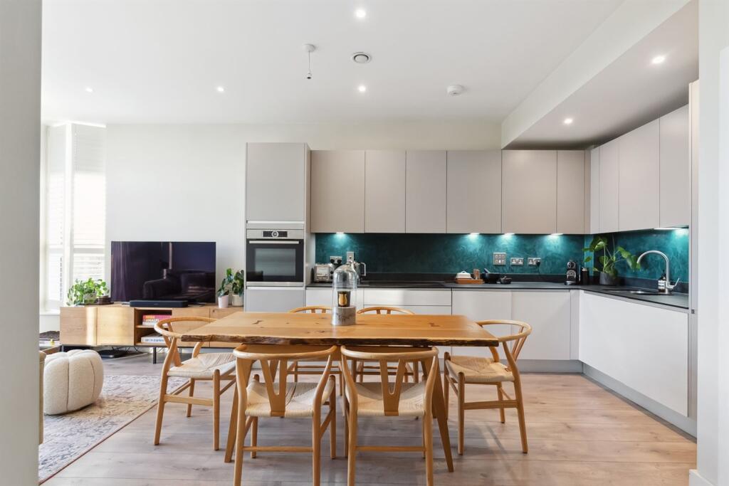 Kitchen 2
