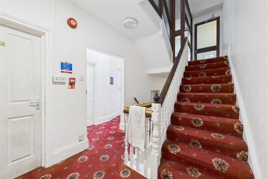 20 Cambridge Road, Clevedon, North Somerset BS21 7