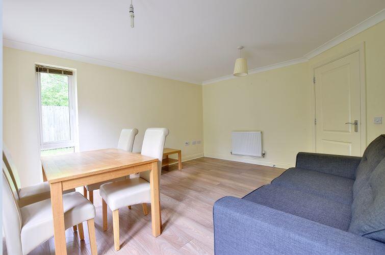 8livingroom3