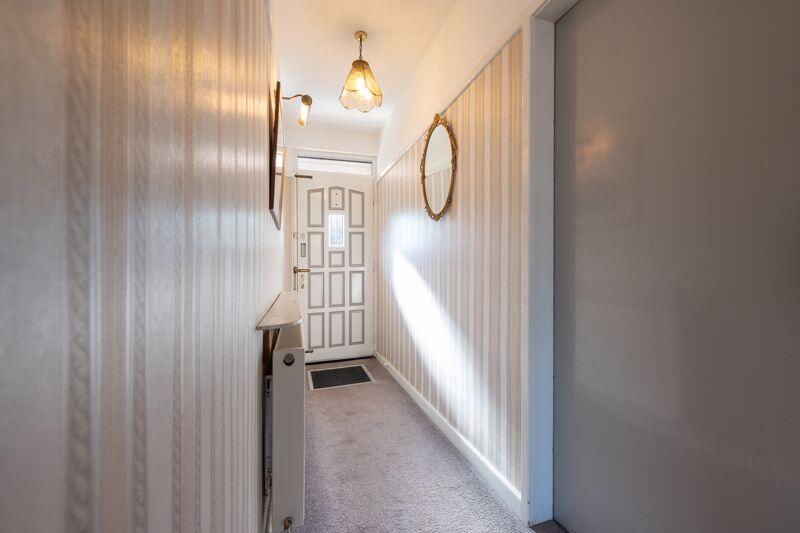 SPACIOUS ENTRANCE HALL