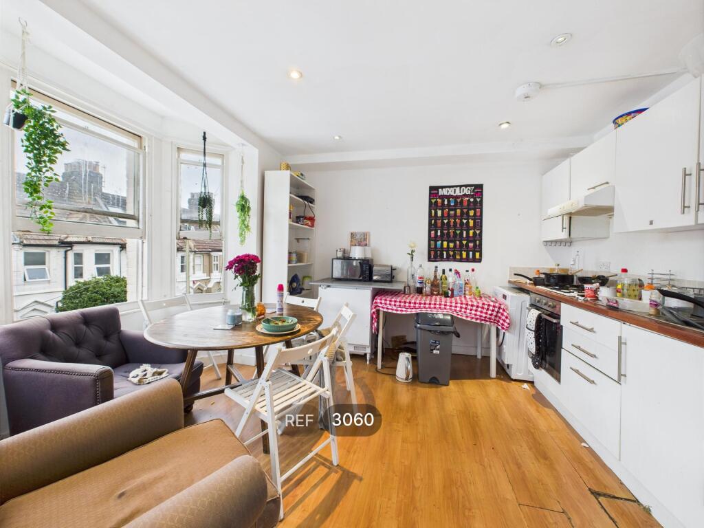 Kitchen / Living area