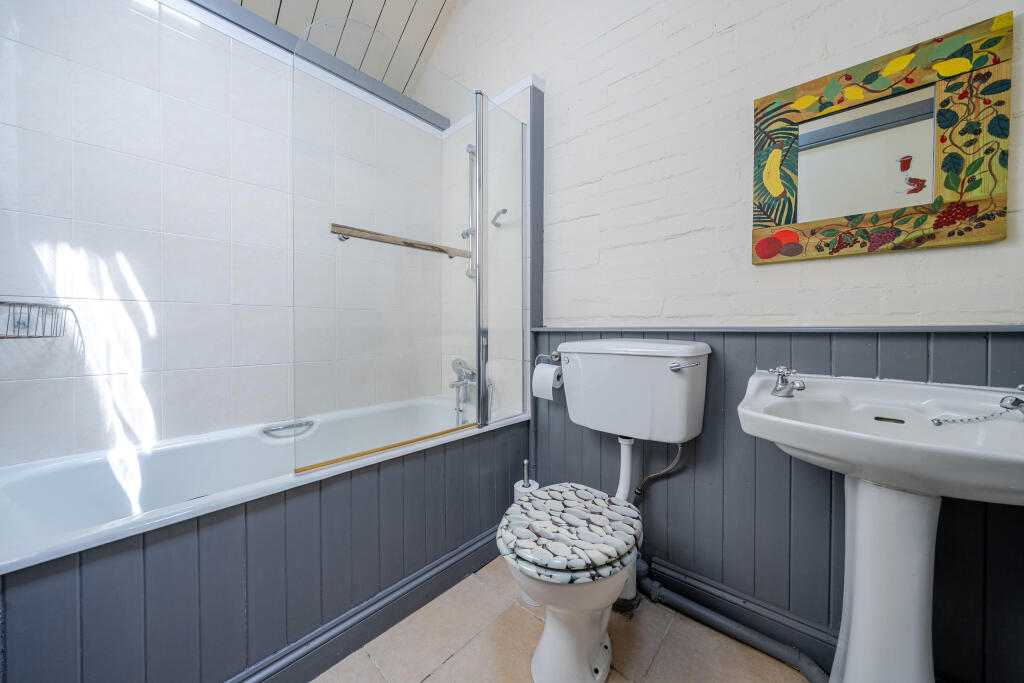Upstairs Bathroom