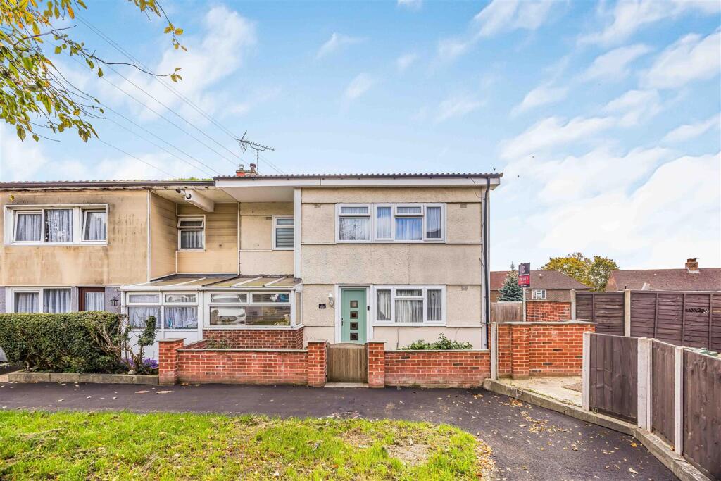 6 Stanford Close, Paulsgrove-Small-PorticoMarketin