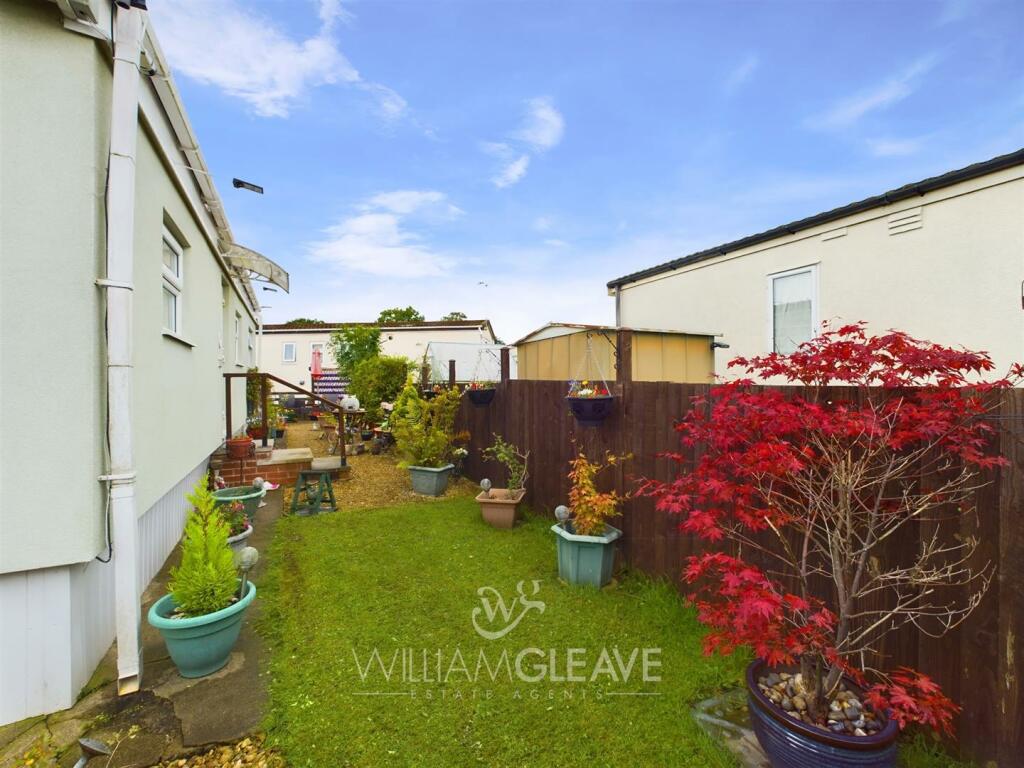 CAM01392G0-PR0094-ST