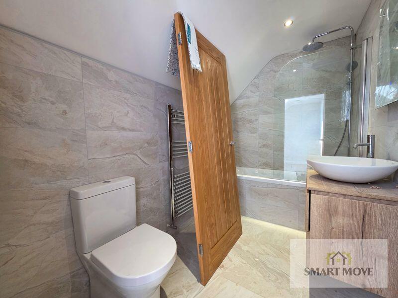 Bedroom One En Suite