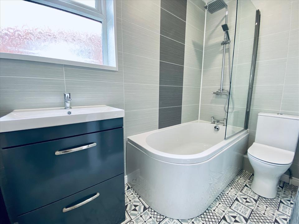 FAMILY BATHROM WC