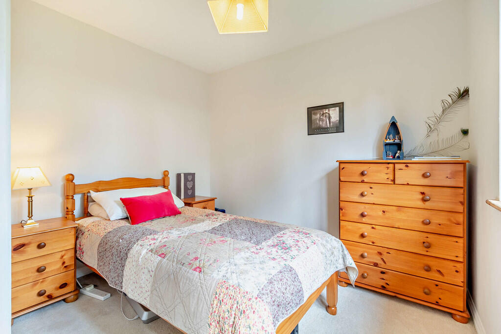 8567748-interior0...