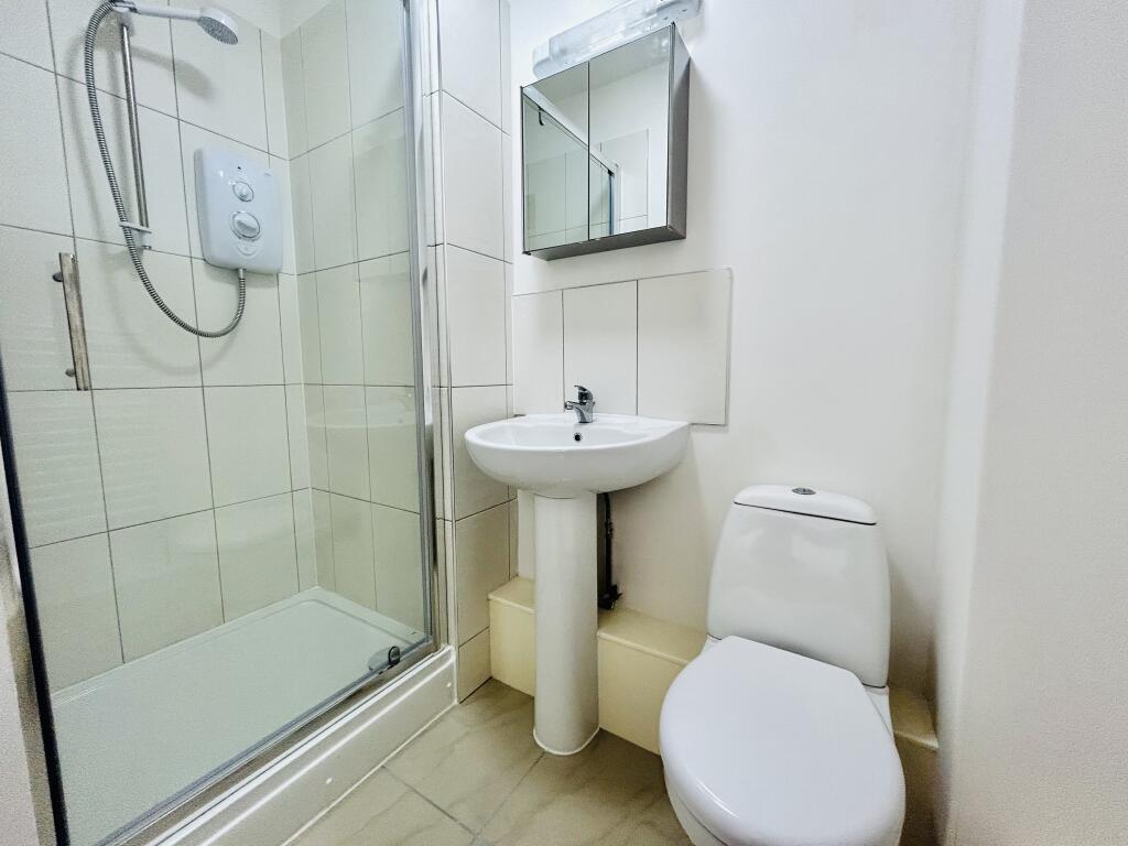 En-suite Bathroom