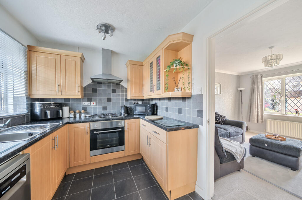 1387709-11-693c20...