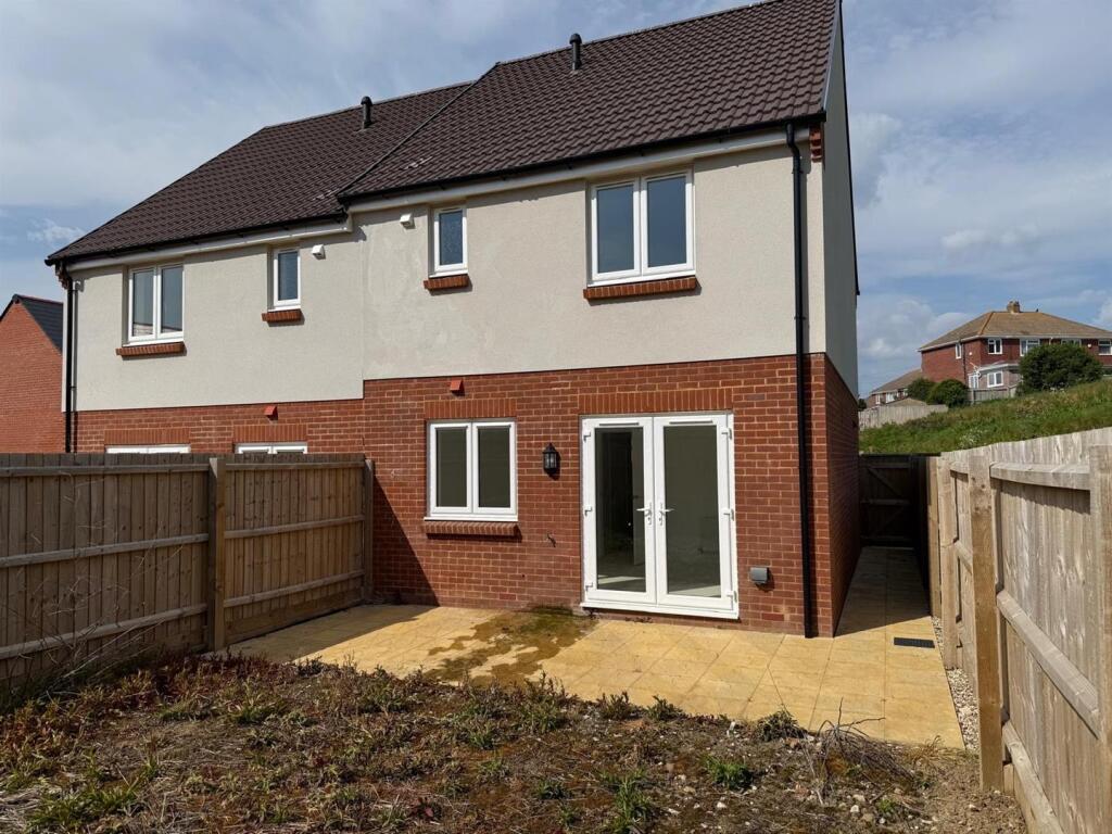 Plot 477 rear.jpeg