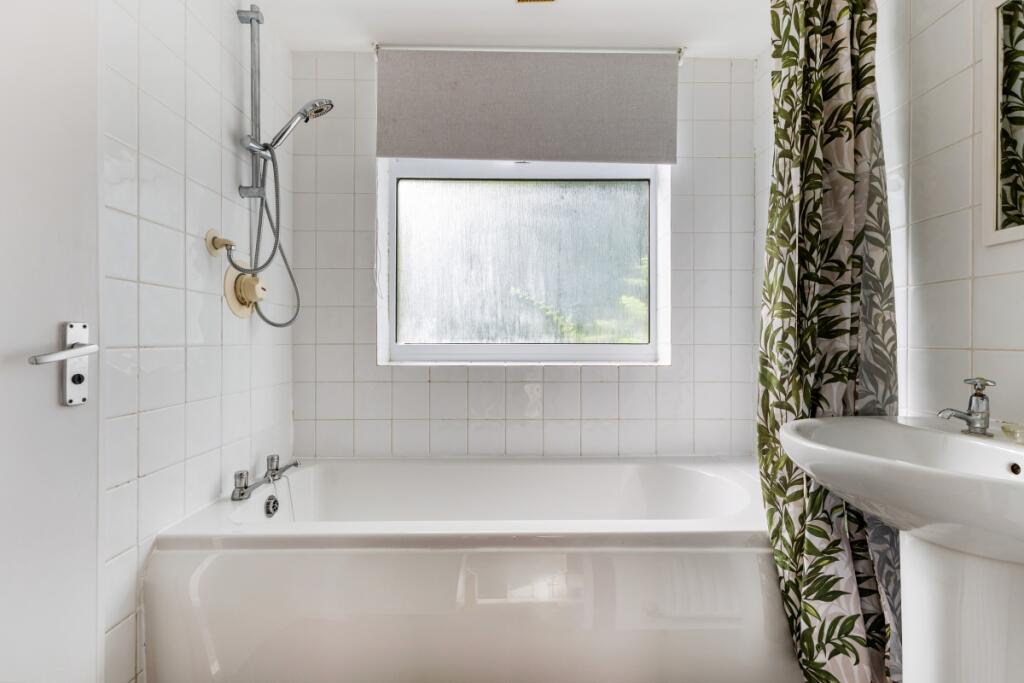 97851_2-Woodbine-...