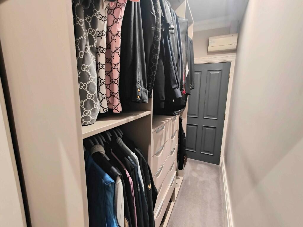 Walk In Wardrobe