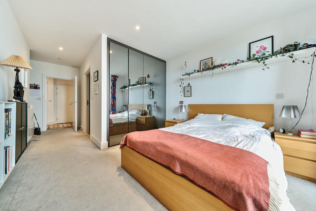 1309347-15-684aec...