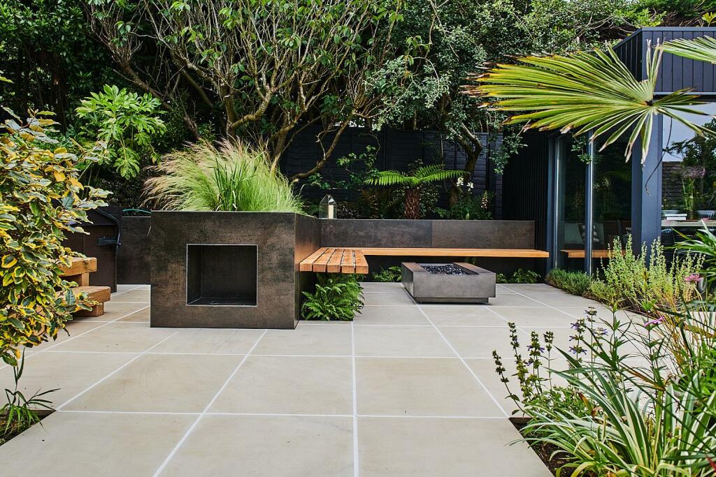 London Stone 4_Amanda Lorenzani Design.jpeg