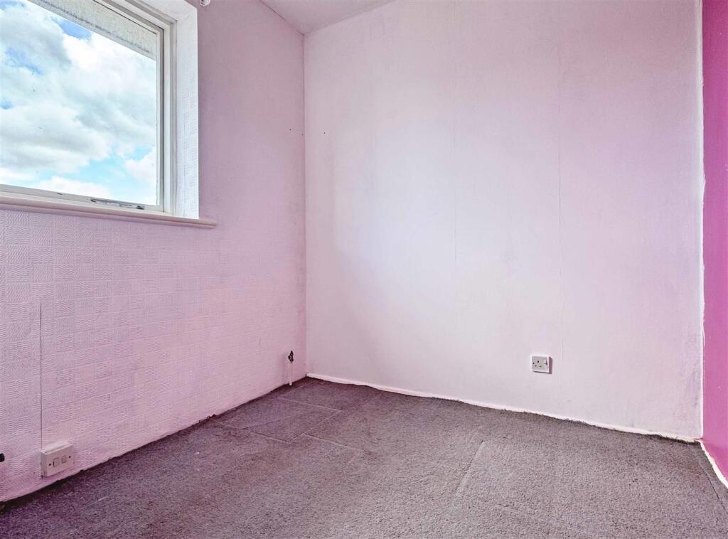 Bedroom 3.jpg
