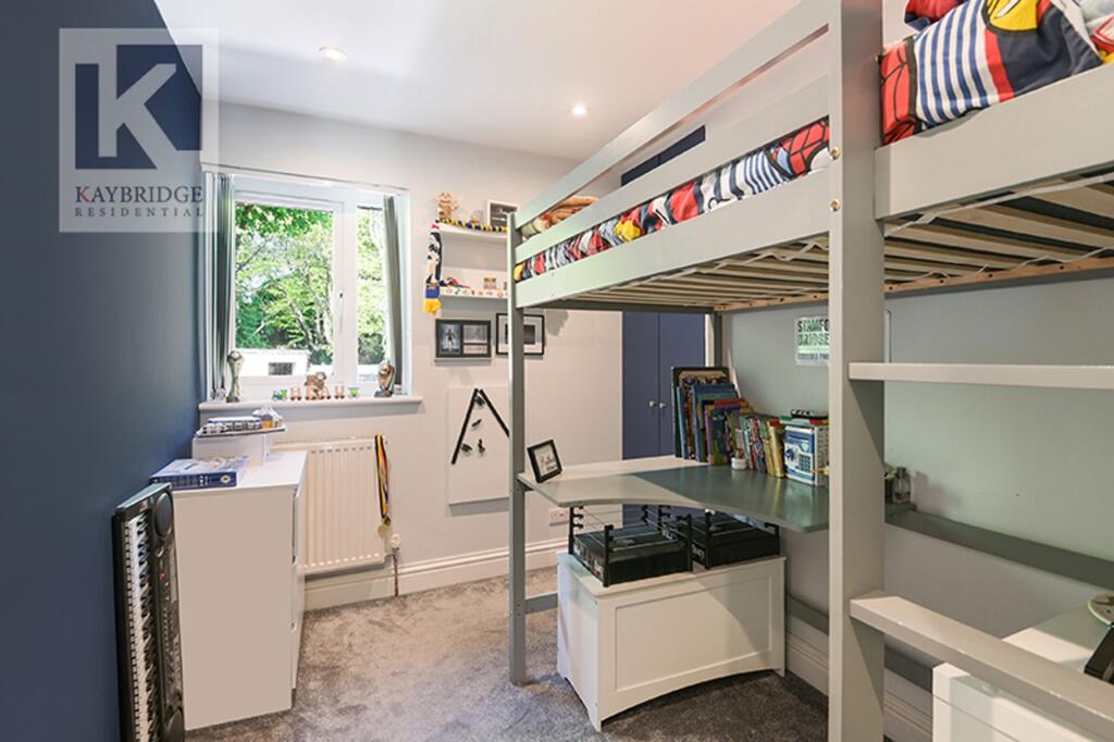 Dale View, Headley - KT18 6EH