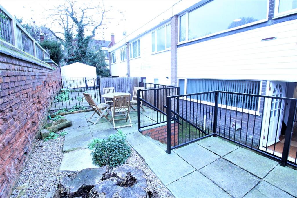 Patio .jpg