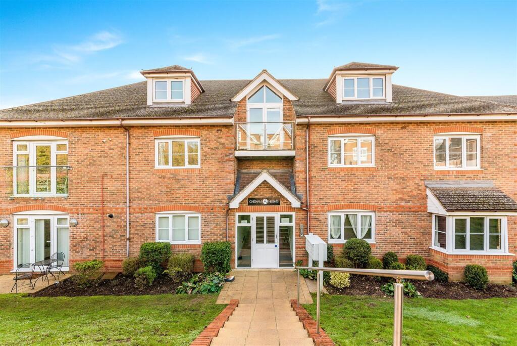sunny exterior 2.jpg