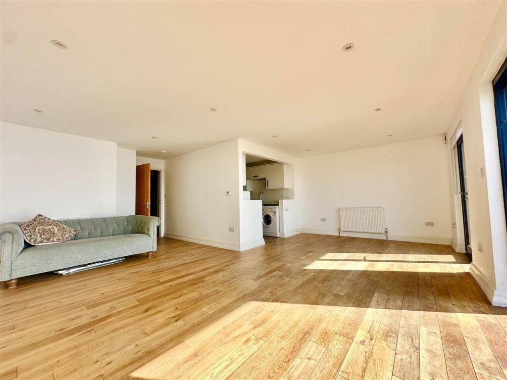 Living room5