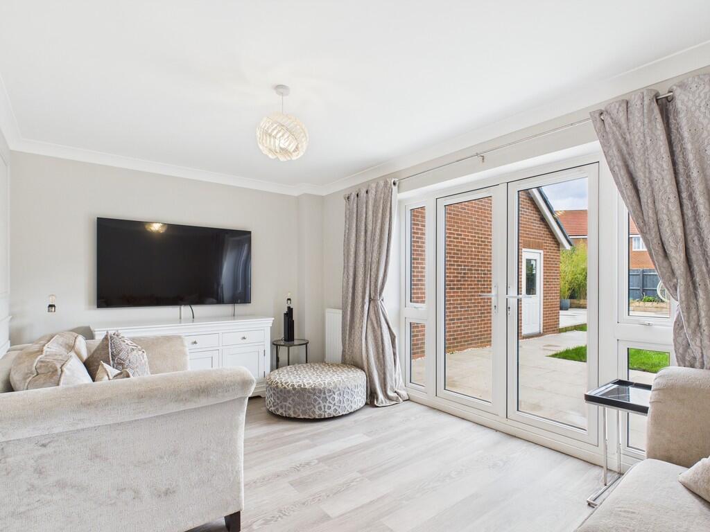 CAM03582G0-PR0094...