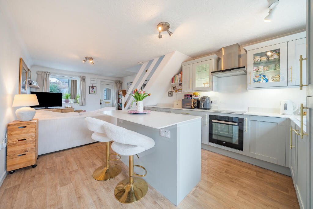 Open Plan Living Room / Kitchen