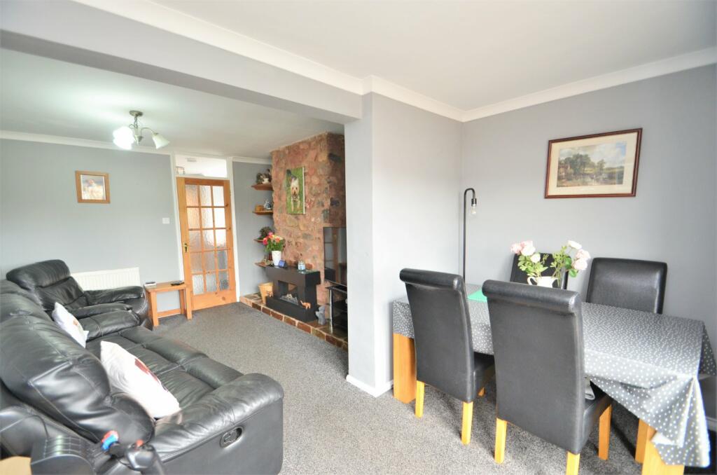 Sitting/Dining Room