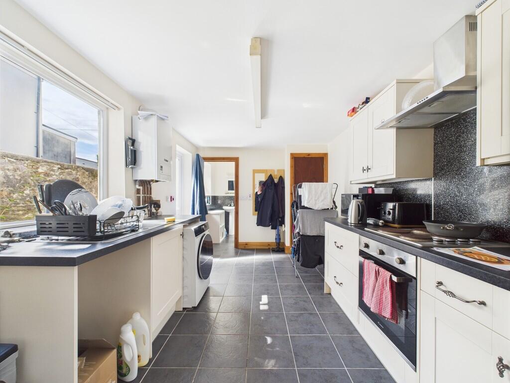 CAM02089G0-PR0533...