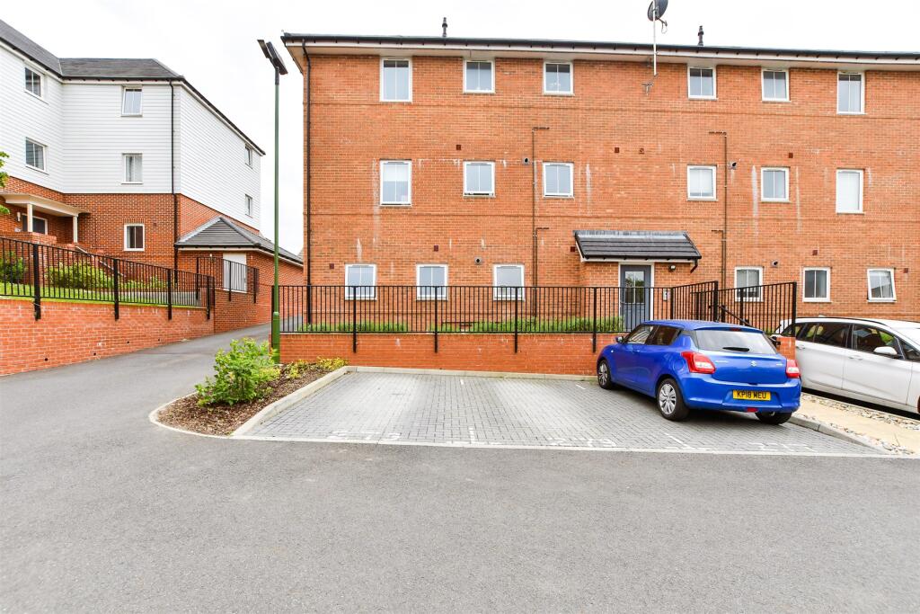 Driveway/Parking