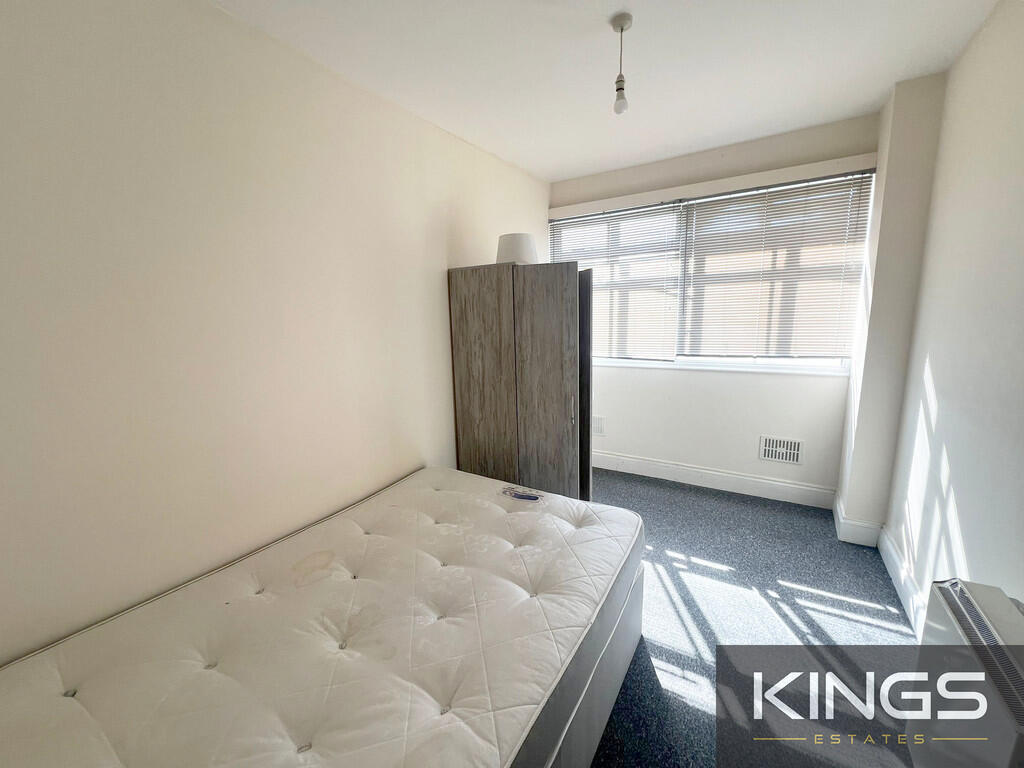 Flat 17, 19a Hano...