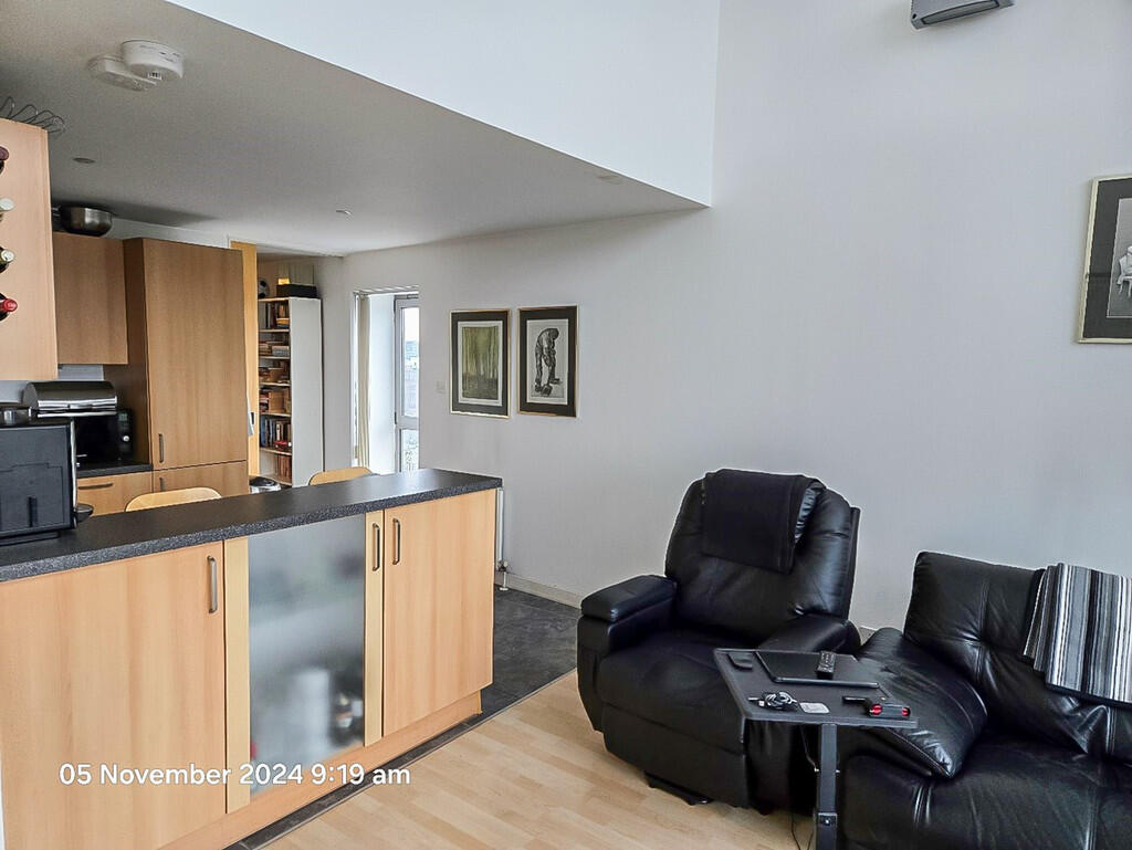 101 Maxwell St - ...