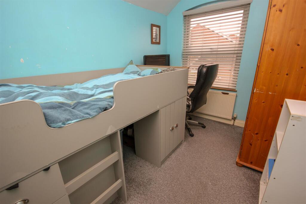 Bedroom 3.jpg