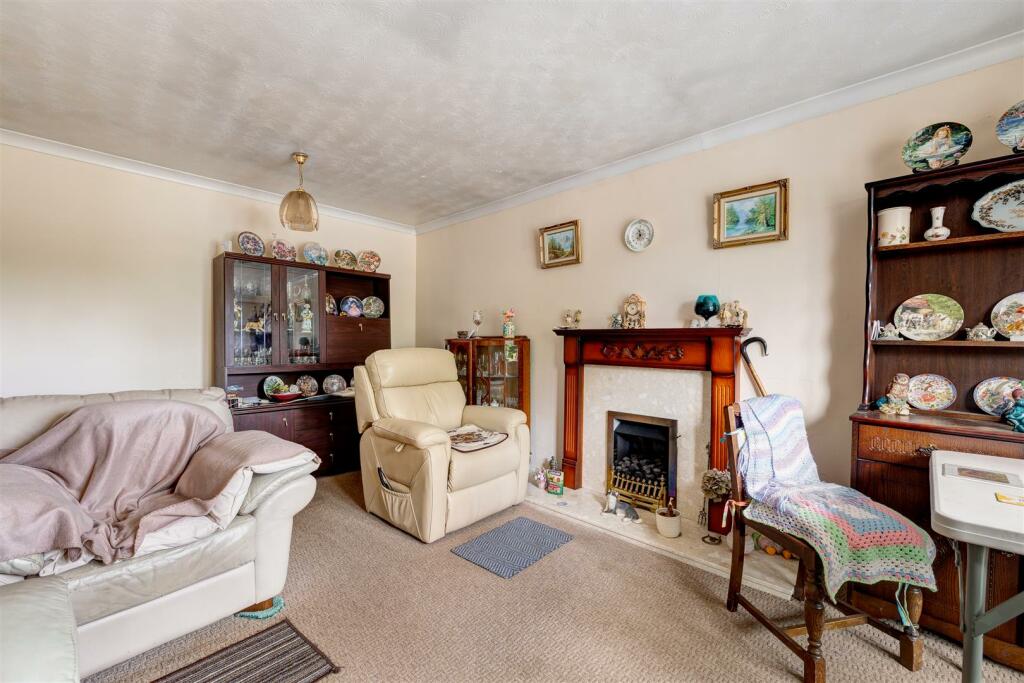 7 Holly Close, Moira