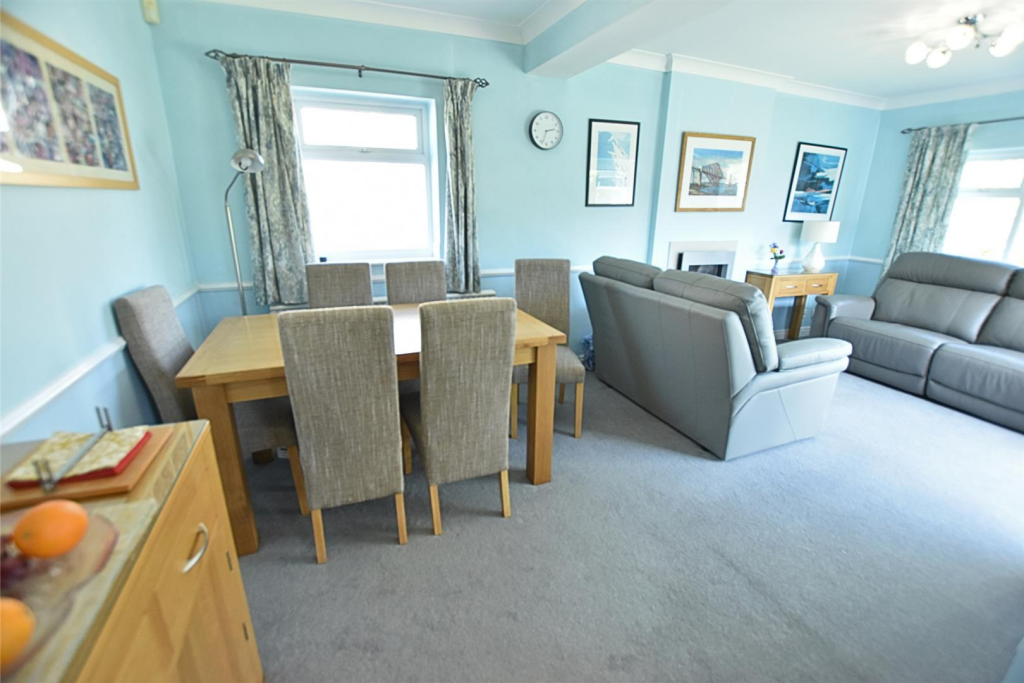 DINING/REAR SITTING ROOM