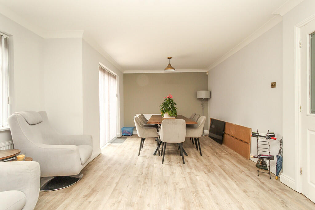 Dining/Family Are...