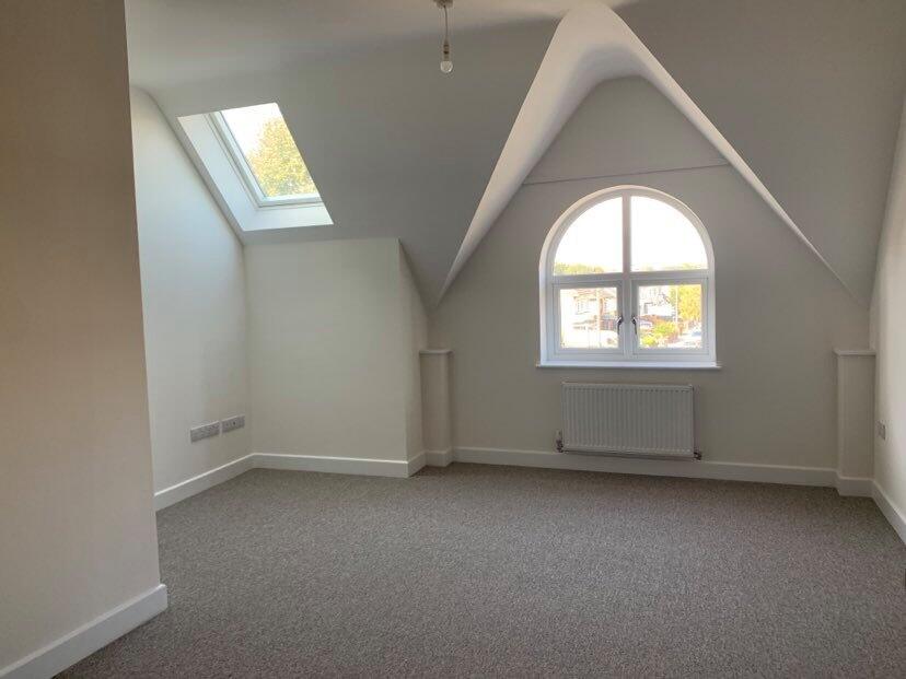 119996752_3925296817