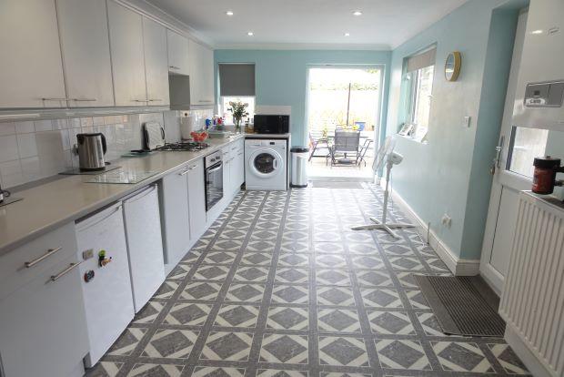 Fitted Kitchen