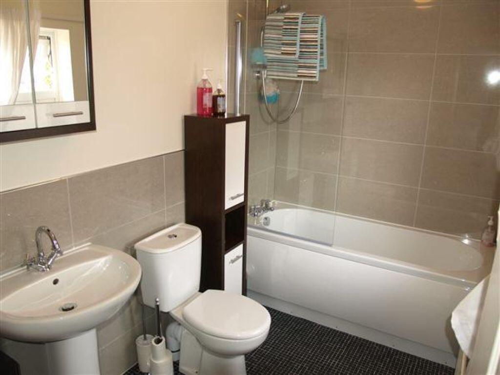 En-Suite Bathroom