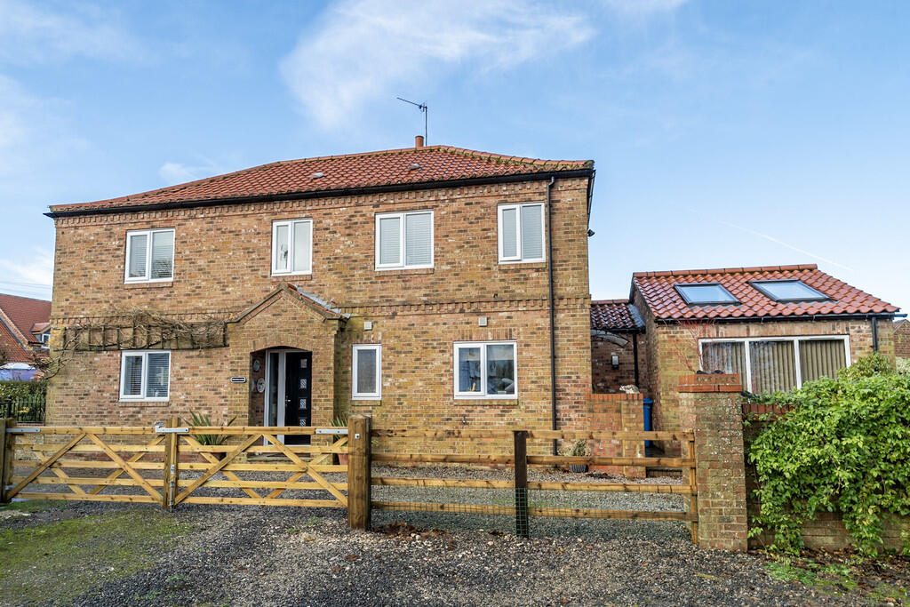 Driffield Road, Huggate