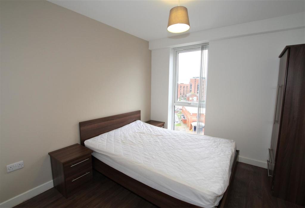 bedroom 3.jpg