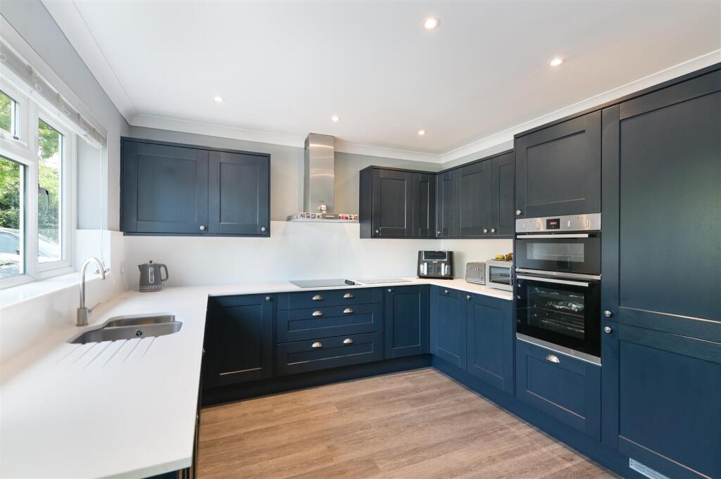 CHAUCER CLOSE,8- (20).jpg